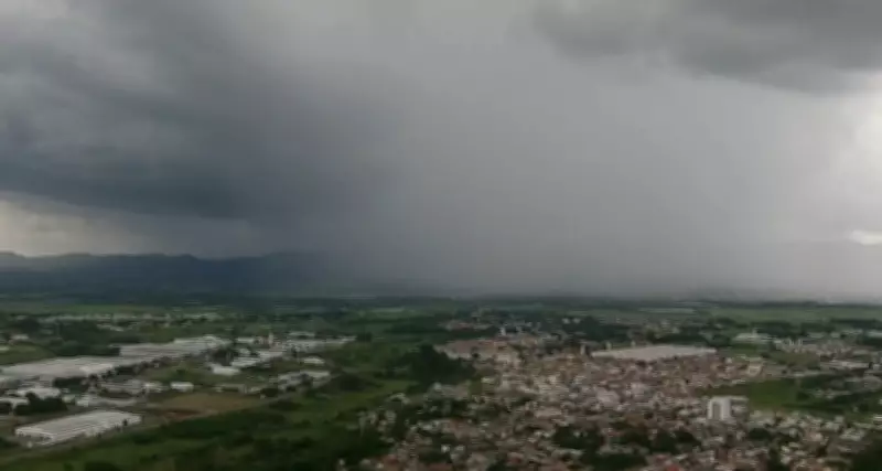 Frente fria provoca chuva volumosa e alertas de risco no Vale do Paraíba