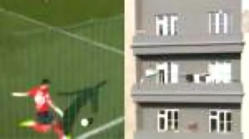 Goleiro chuta bola para sacada de prédio em jogo tcheco e cena viraliza na internet