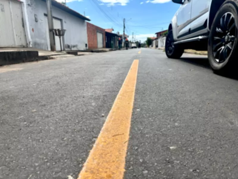 Governador assina ordens de serviço para pavimentação asfáltica em quatro cidades do Piauí