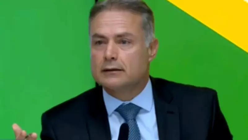 Governo anuncia pacote para fiscalizar preço mínimo do frete de caminhões