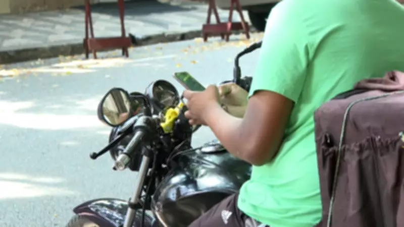 Governo Federal regulamenta trabalho por aplicativo com exigência de transparência