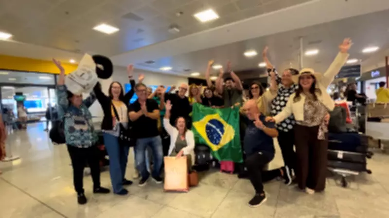 Grupo de 21 brasileiros retorna ao ES após ficar em cruzeiro parado durante guerra no Oriente Médio