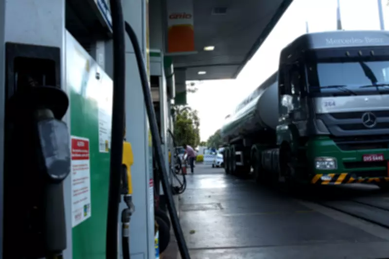 Guerra no Oriente Médio eleva preço do diesel e preocupa setor de transporte no Brasil