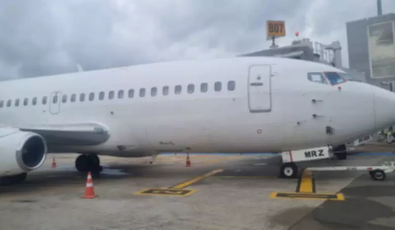 Haitianos retidos em Viracopos: 97 imigrantes permanecem no aeroporto após vistos falsos