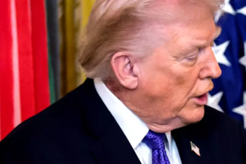 Hematoma no pescoço de Trump gera especulações sobre saúde durante evento na Casa Branca