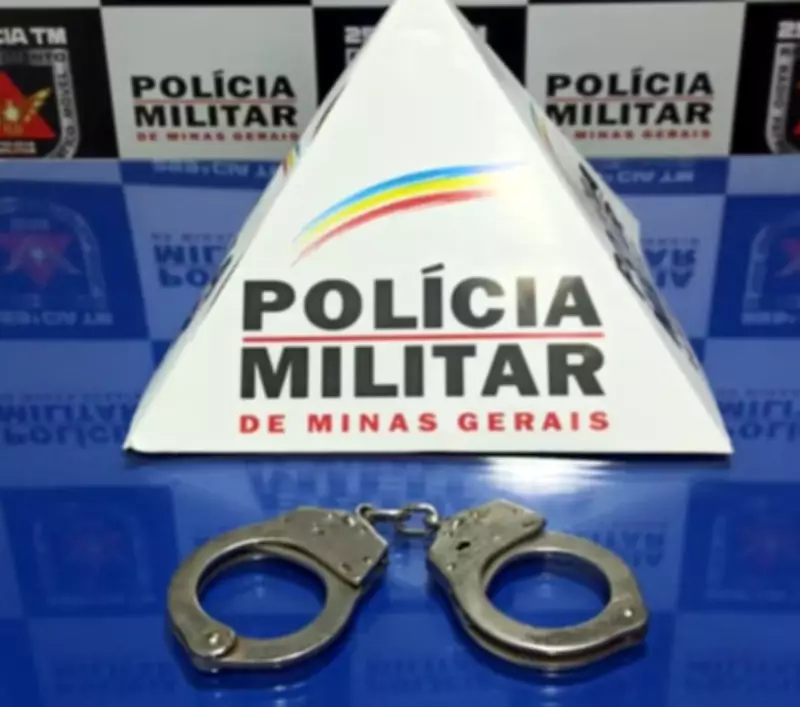 Homem com mandado de prisão é detido dirigindo sem habilitação na BR-135 em Curvelo