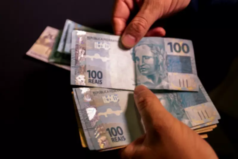 Homem é condenado a seis anos por guardar mais de mil cédulas falsas de R$ 100 em Caxias do Sul