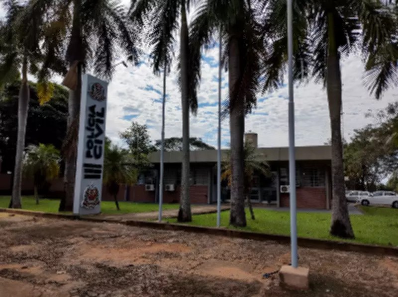 Homem de 43 anos é baleado em tentativa de homicídio em praça de Teodoro Sampaio