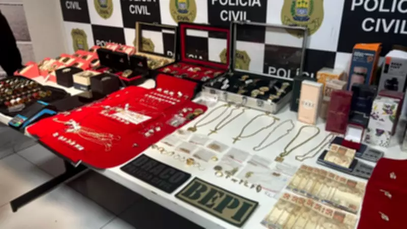 Homem de 60 anos é preso por receptação de joias roubadas em condomínio de Teresina