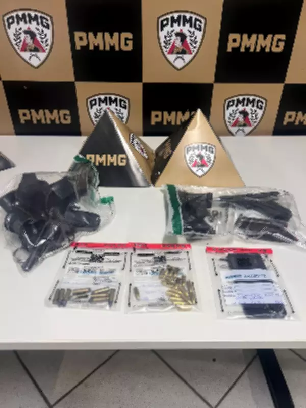 Homem denuncia tiroteio e é preso com arsenal escondido em casa em Governador Valadares