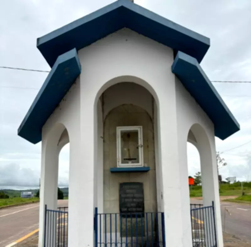 Homem destrói imagem de Nossa Senhora Aparecida com machado em capela de Mato Grosso