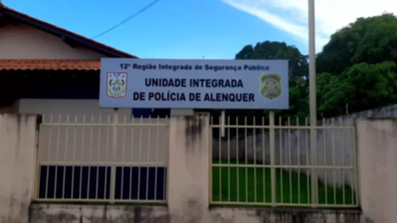 Homem invade casa e furtas objetos em Alenquer enquanto moradores estavam presentes