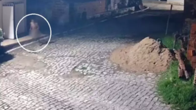 Homem invade casa pelo telhado e tenta estuprar mulher com deficiência auditiva no Ceará