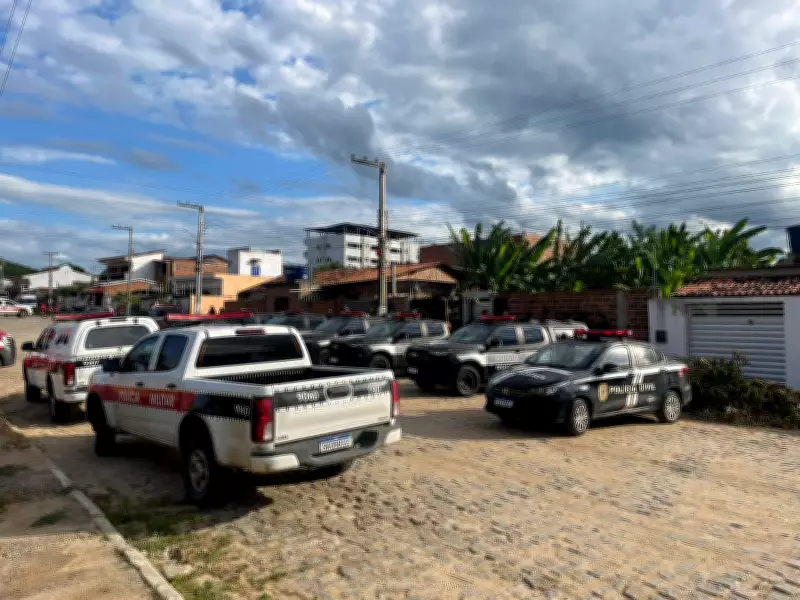 Homem mantém mulher e filho reféns com faca em Alagoa Grande, na Paraíba