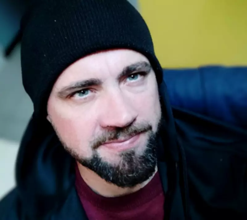 Homem é morto a facadas após invadir casa da ex-mulher em Criciúma, Santa Catarina