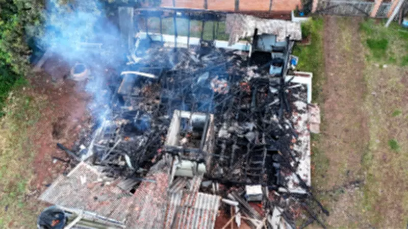 Homem é preso após incendiar casa da ex-namorada no Paraná em caso de violência doméstica