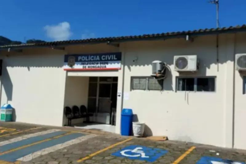 Homem é preso após manter companheira trancada e ameaçá-la de morte em Mongaguá