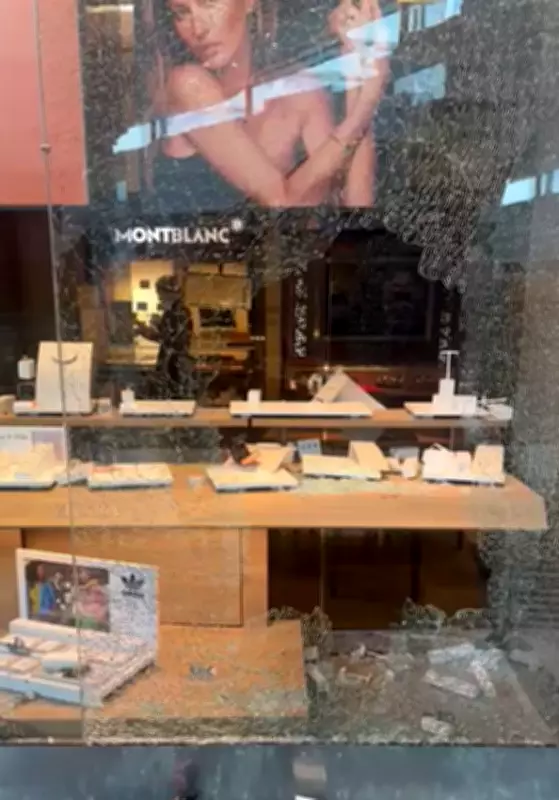 Homem é preso e quatro condenados por assalto a joalheria com tiros em shopping de Manaus