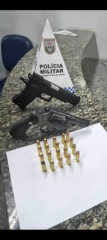 Homem é preso por porte ilegal de arma em Resende após denúncia de disparos