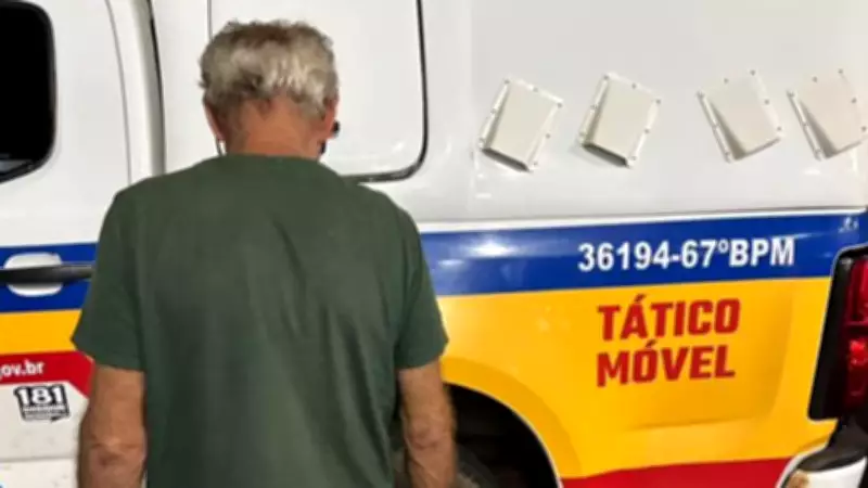 Idoso de 73 anos é preso em Uberaba após atirar em cachorro de vizinho por nervosismo