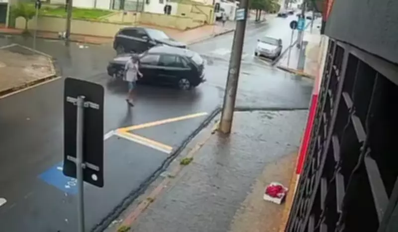 Idoso morre após acidente grave em cruzamento perigoso de Piracicaba