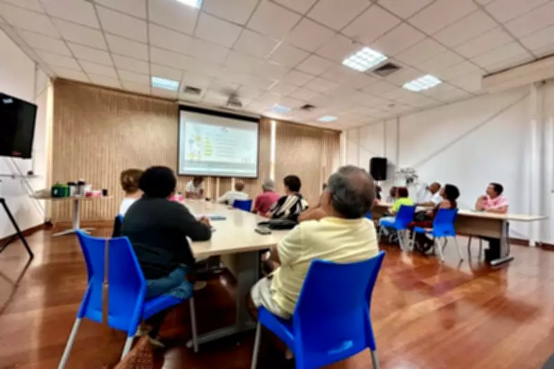 Idosos de São José dos Campos conquistam autonomia digital em curso gratuito da prefeitura