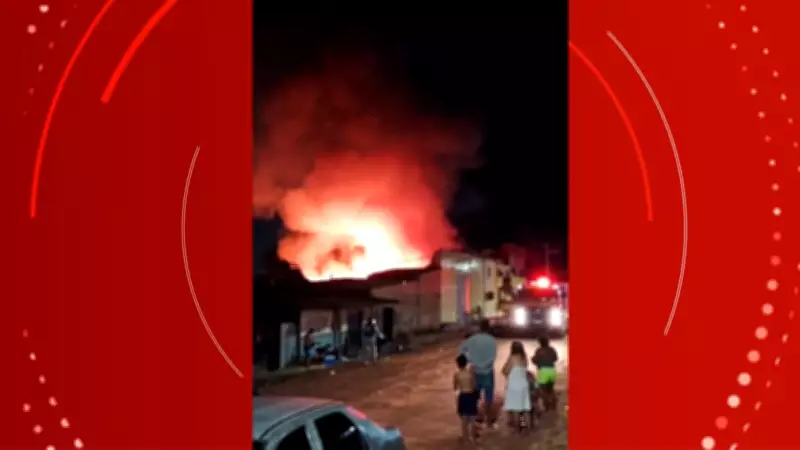 Incêndio atinge loja de material de construção na Zona Norte de Macapá