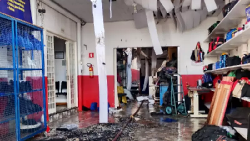 Incêndio destrói fábrica de bolsas em Uberlândia após explosões na madrugada