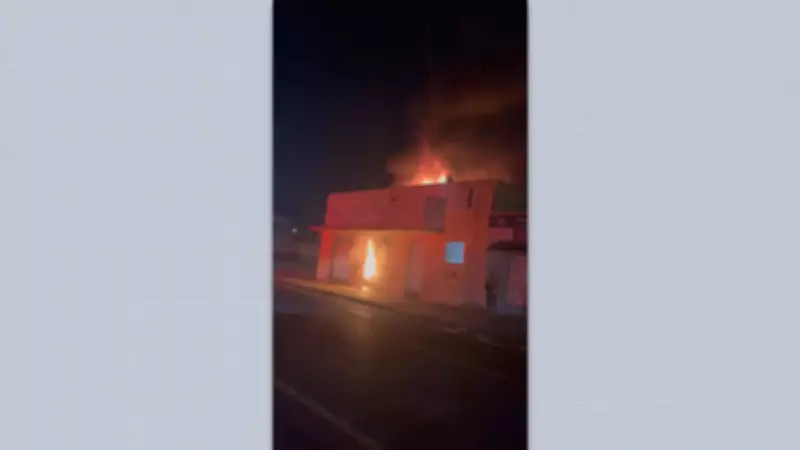 Incêndio devasta mercado em Franca, SP, na madrugada; prejuízo estimado em R$ 500 mil
