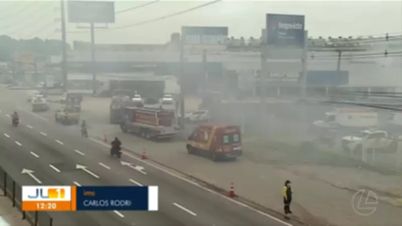 Incêndio em galpão de peças para ônibus assusta funcionários e obriga evacuação em Ananindeua