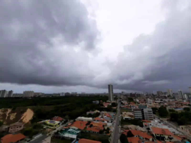 Inmet emite alerta amarelo para chuvas intensas em Natal e 150 cidades do RN