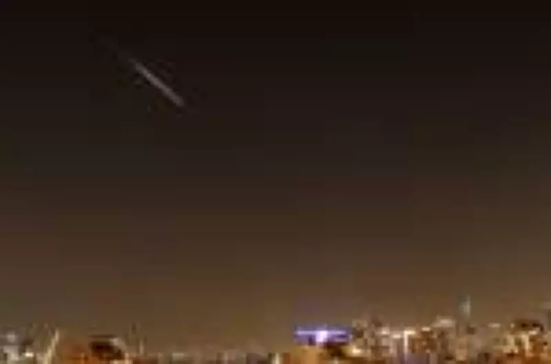 Irã anuncia ataques a bases militares e serviço de segurança de Israel