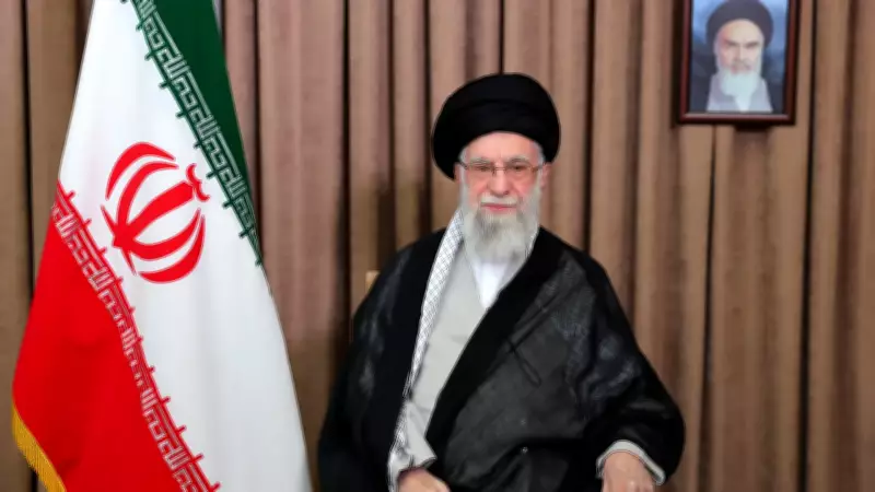 Irã em suspenso: diáspora celebra e apoiadores lamentam após morte de Khamenei