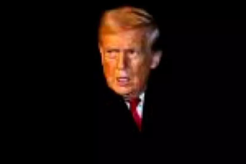 Irã ironiza Trump: 'Negocia consigo mesmo' e rejeita acordo com EUA 'nem agora, nem nunca'