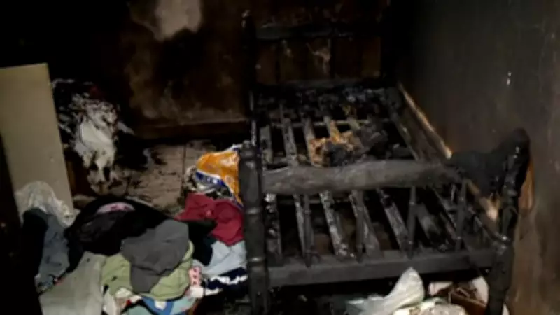 Irmãos Morrem em Incêndio Doméstico em Vitória Após Mulher com Esquizofrenia Atear Fogo