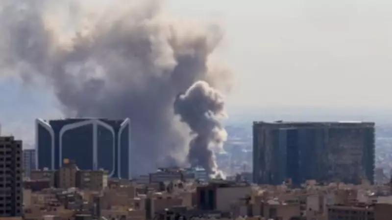 Israel ataca Assembleia dos Peritos do Irã em Teerã, com aiatolás presentes