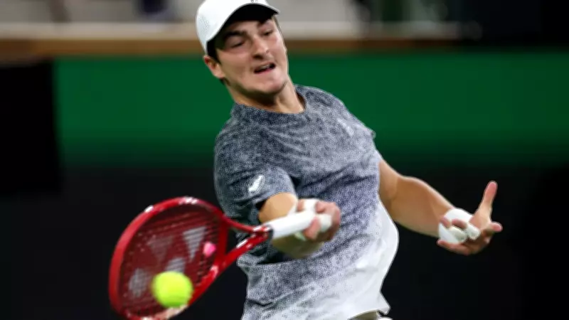 João Fonseca é derrotado por Sinner em Indian Wells, mas mostra evolução no tênis