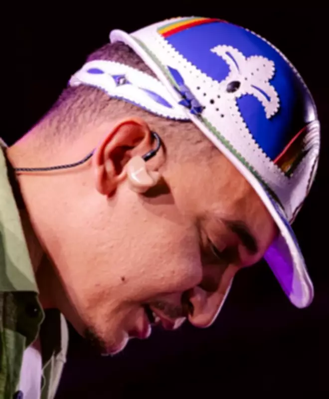 João Gomes lança EP 'Trapzeiro ao vivo' com fusão de piseiro e rap, mas mistura não se concretiza