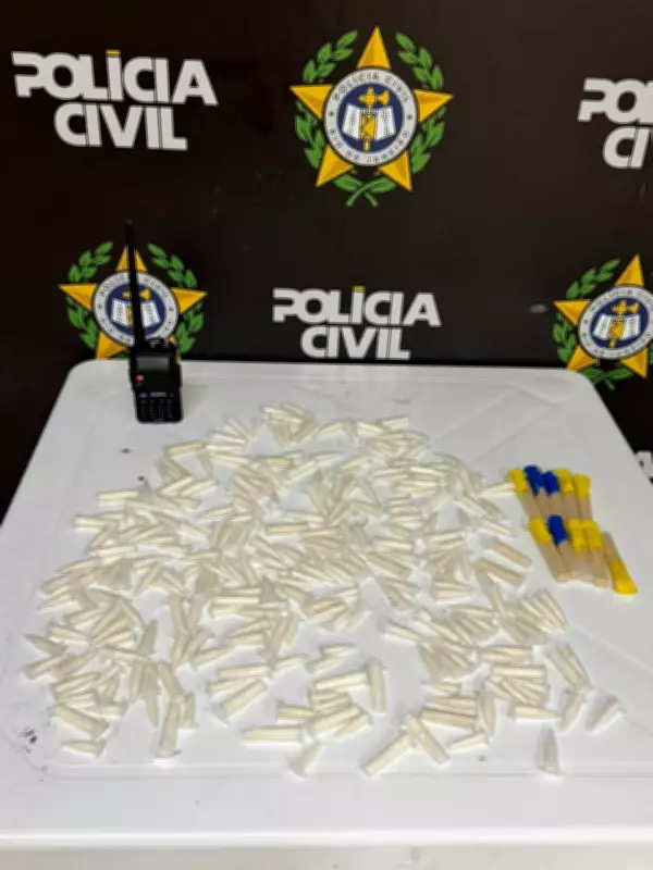 Jovem de 19 anos é preso com drogas em ação policial com drones em Barra Mansa