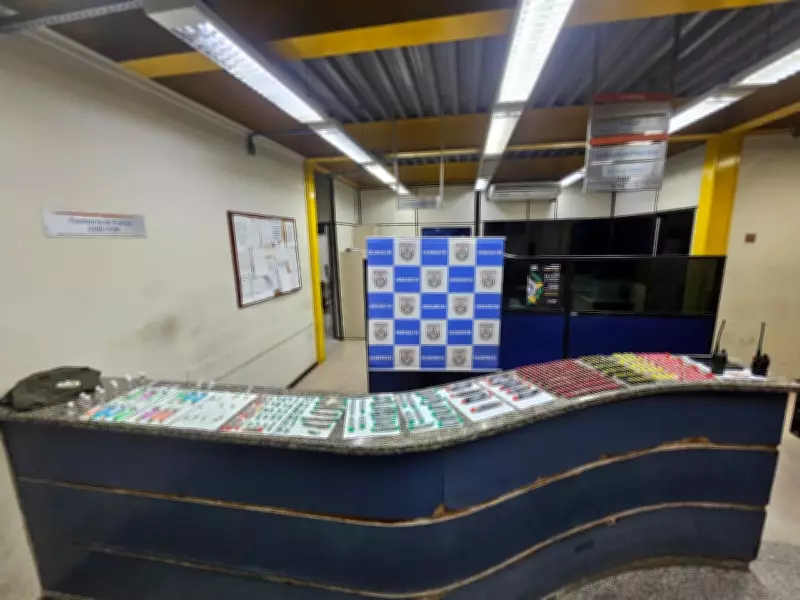 Jovem preso e dois adolescentes apreendidos com drogas em Barra Mansa