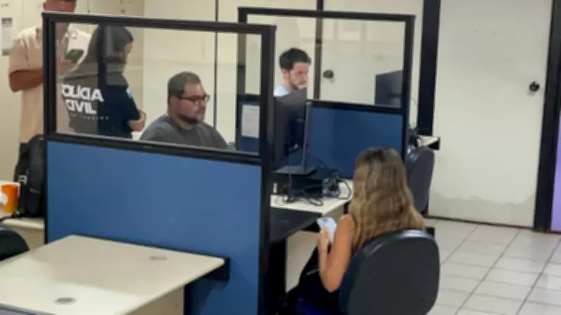 Justiça do Rio mantém medidas contra advogada argentina por injúria racial em Ipanema