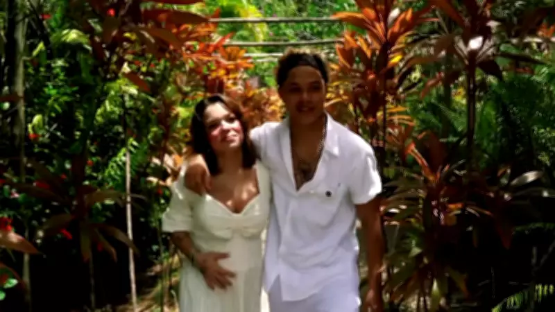 Kamylinha, da turma de Hytalo Santos, anuncia gravidez com influenciador Andyn