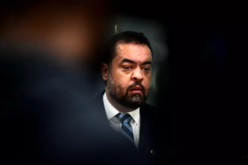 Legado de Cláudio Castro no RJ: Um atalho para o passado político do estado