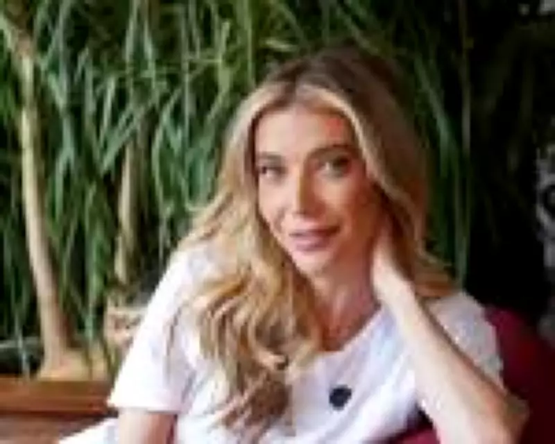 Luiza Possi anuncia transição para música gospel e aborda preconceito sofrido