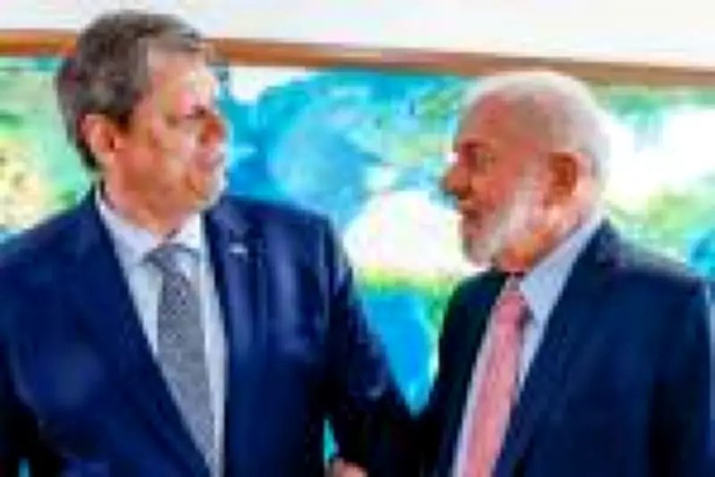 Lula critica ausência de Tarcísio em inauguração de fábrica de trens em Araraquara