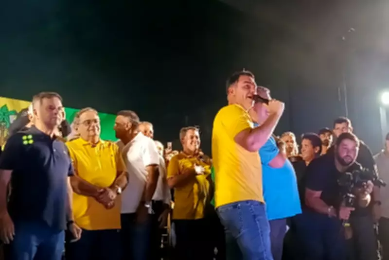 Álvaro Dias oficializa filiação ao PL com presença de Flávio Bolsonaro no RN