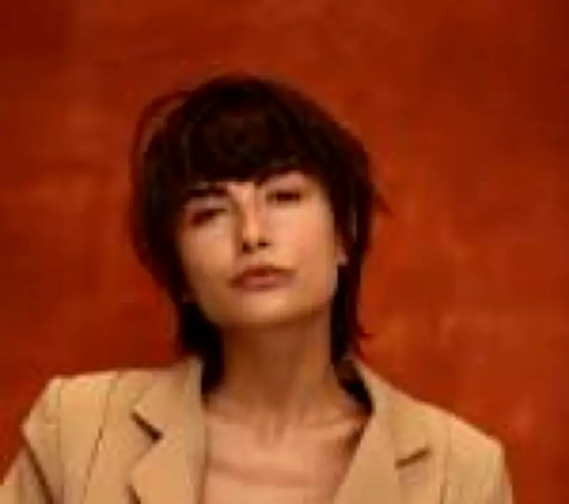 Maria Casadevall fala sobre fascismo e desmonte cultural na era Bolsonaro