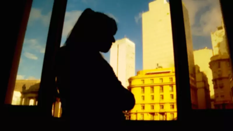 Mãe de vítima de estupro coletivo em Copacabana exige justiça: 'Eles têm que pagar'