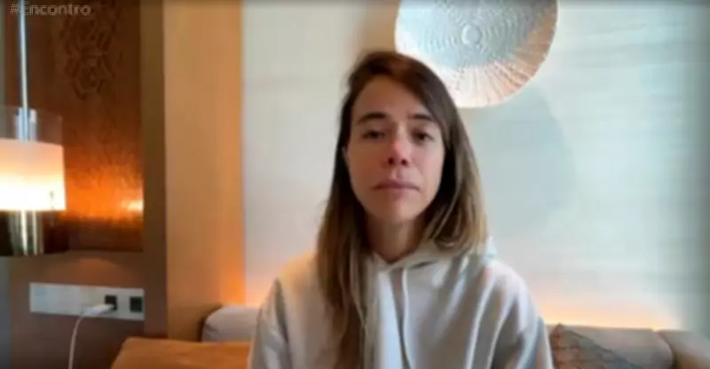 Miá Mello consegue passagem para retornar ao Brasil após ficar retida no Catar por guerra