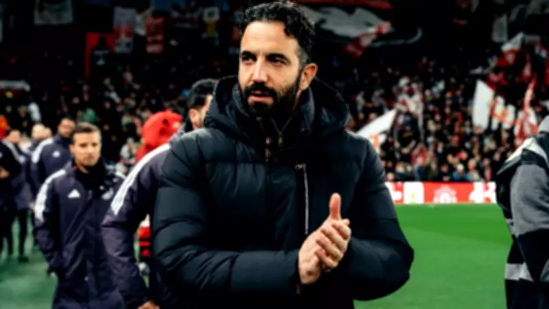 Michael Carrick encanta elenco do Manchester United e é favorito ao cargo permanente